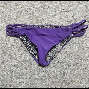 Acacia cheeky bikini bottoms purple S. Medium coverage.